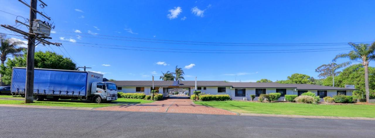 טוומבה James Street Motor Inn מראה חיצוני תמונה